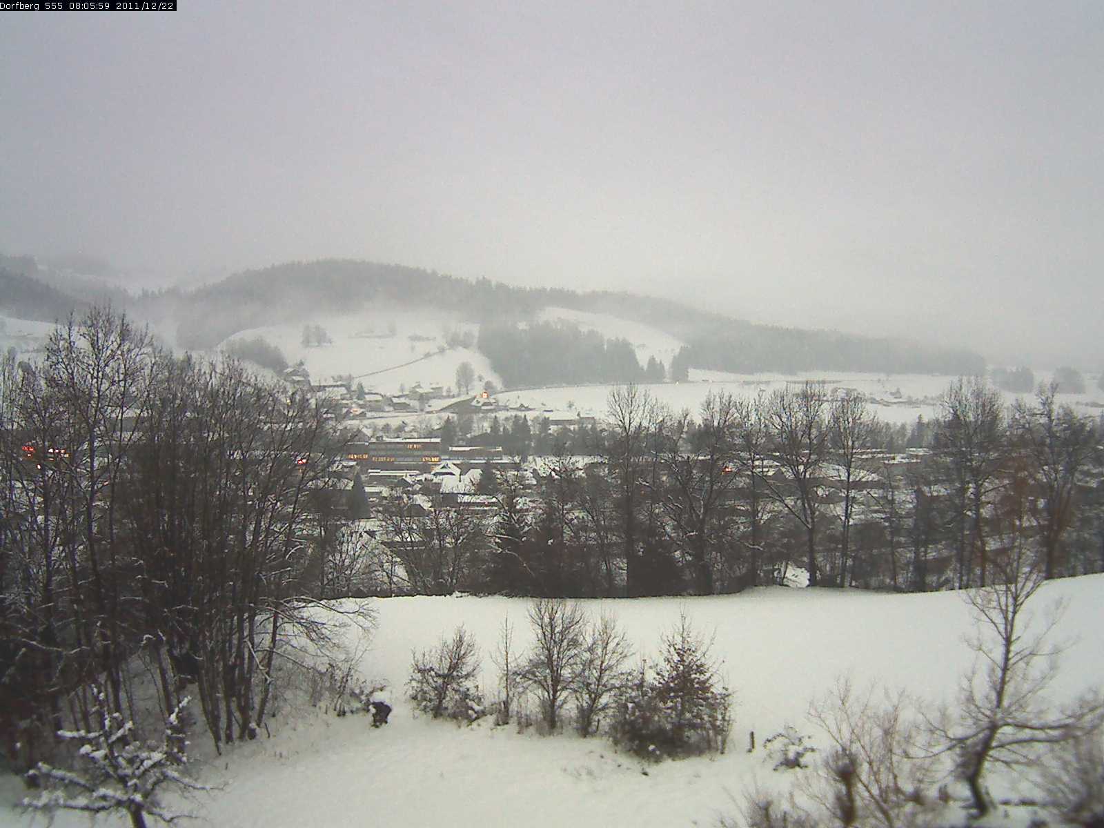 Webcam-Bild: Aussicht vom Dorfberg in Langnau 20111222-080600