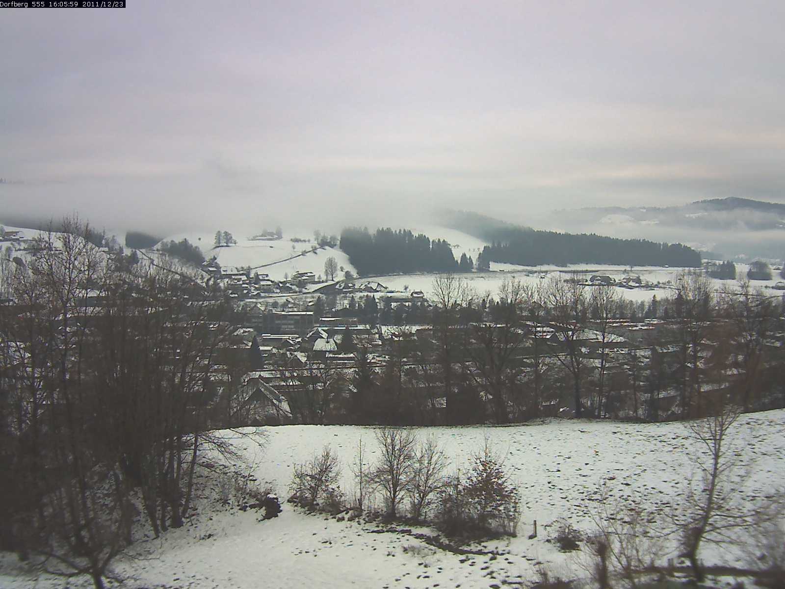 Webcam-Bild: Aussicht vom Dorfberg in Langnau 20111223-160600