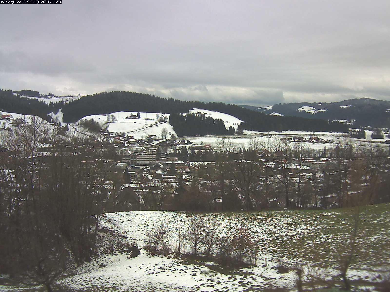 Webcam-Bild: Aussicht vom Dorfberg in Langnau 20111224-140600