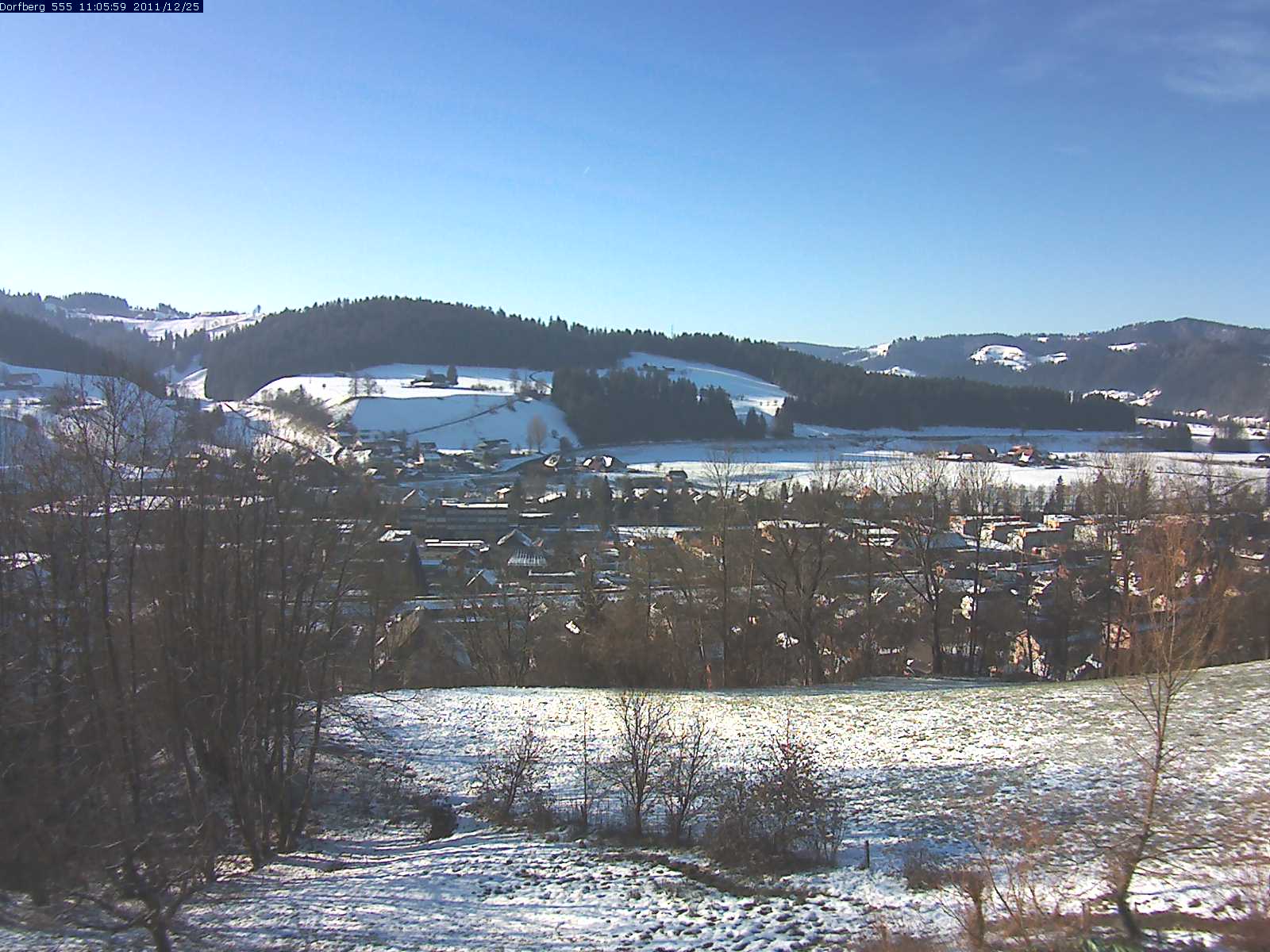 Webcam-Bild: Aussicht vom Dorfberg in Langnau 20111225-110600