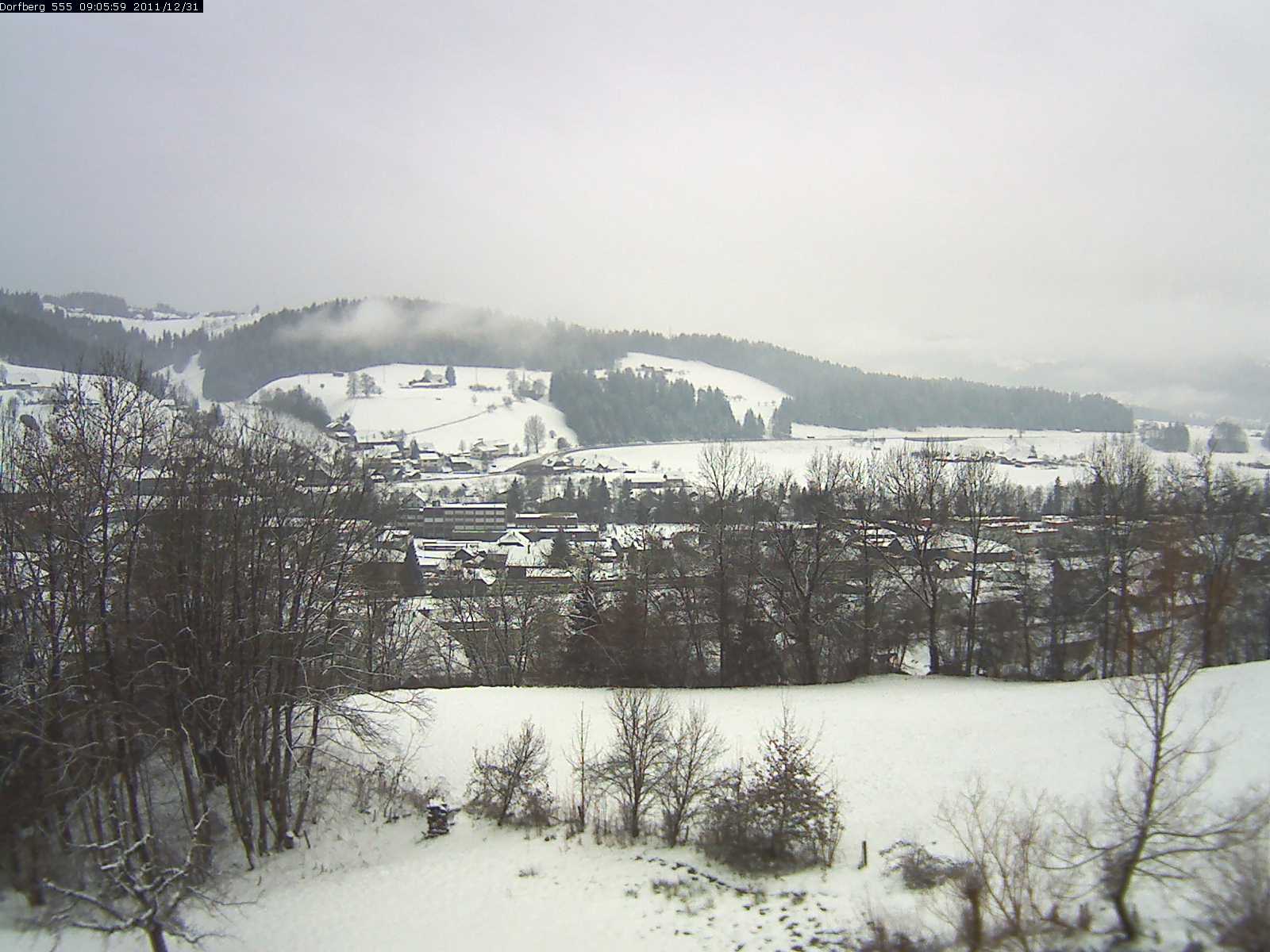 Webcam-Bild: Aussicht vom Dorfberg in Langnau 20111231-090600