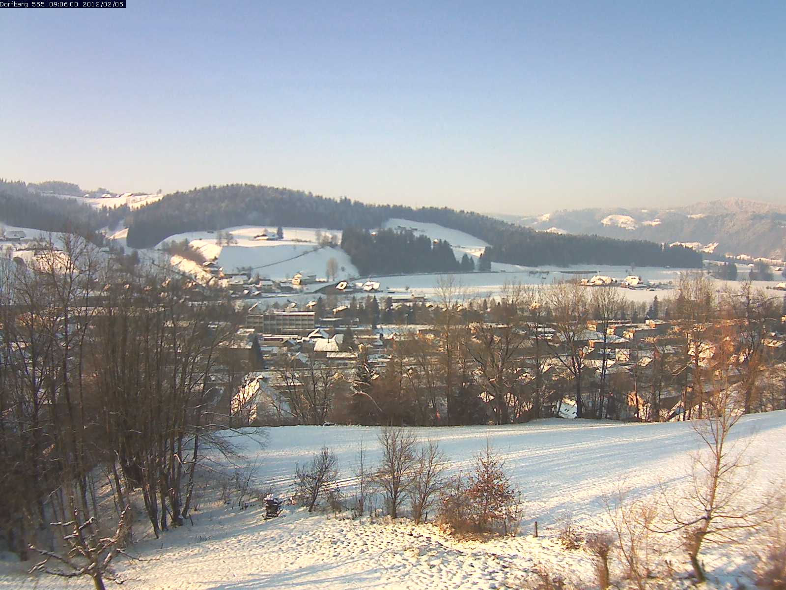 Webcam-Bild: Aussicht vom Dorfberg in Langnau 20120205-090600