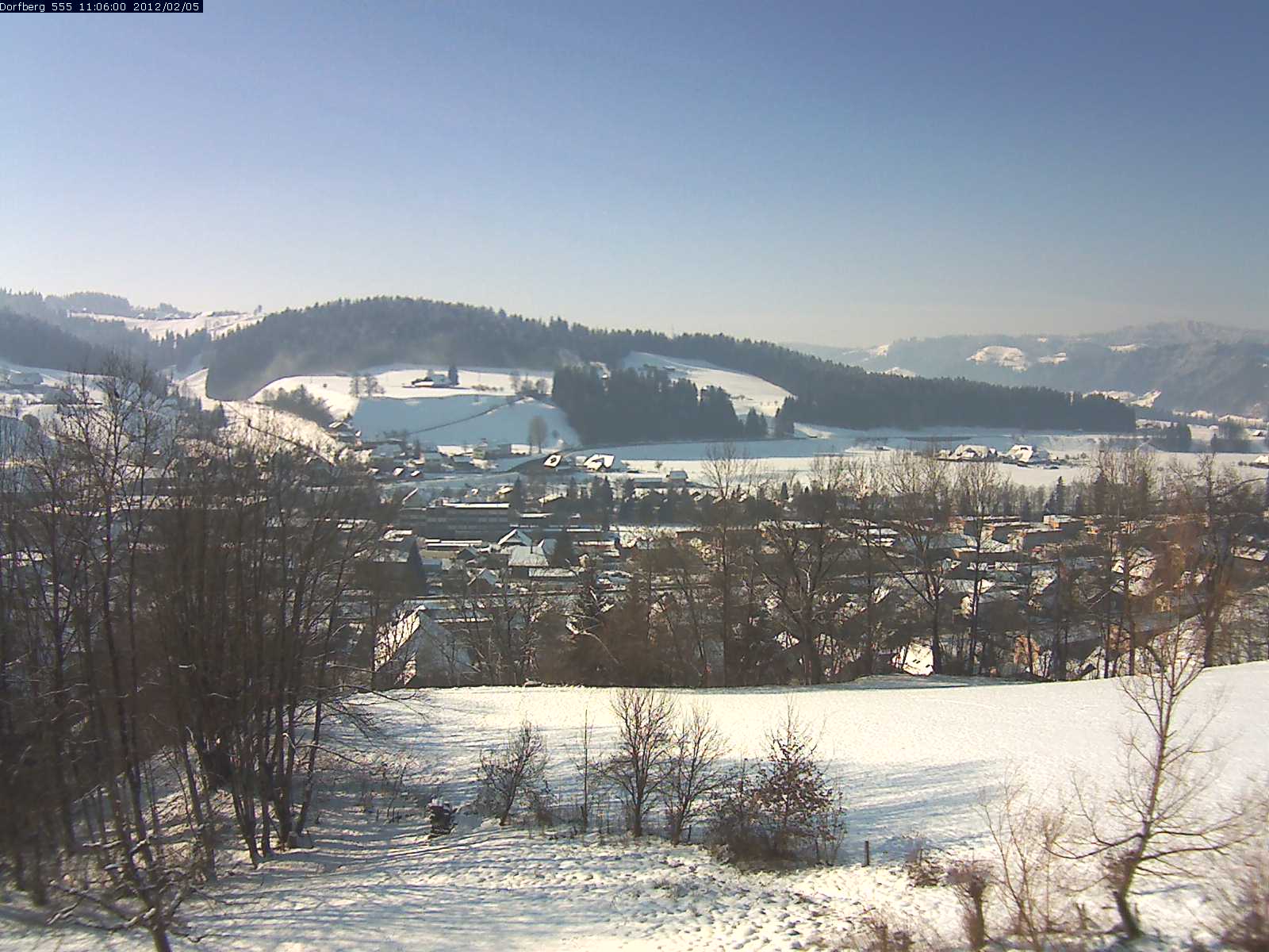 Webcam-Bild: Aussicht vom Dorfberg in Langnau 20120205-110600