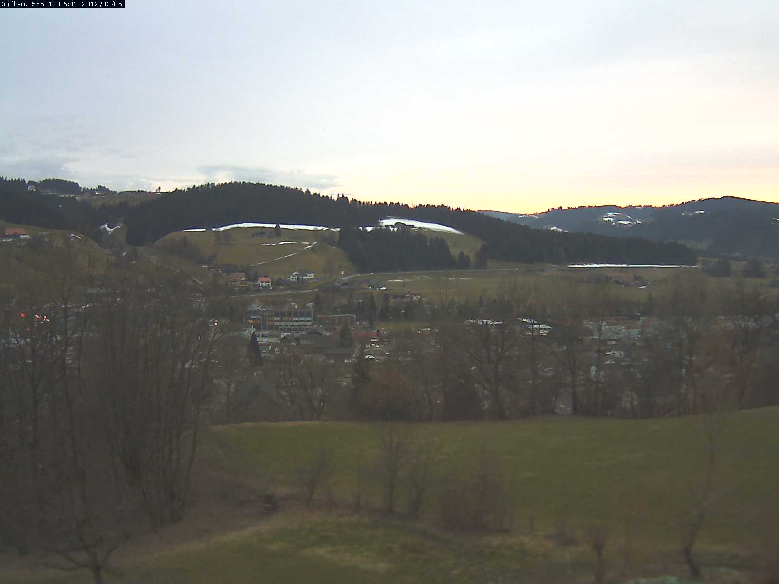 Webcam-Bild: Aussicht vom Dorfberg in Langnau 20120305-180600