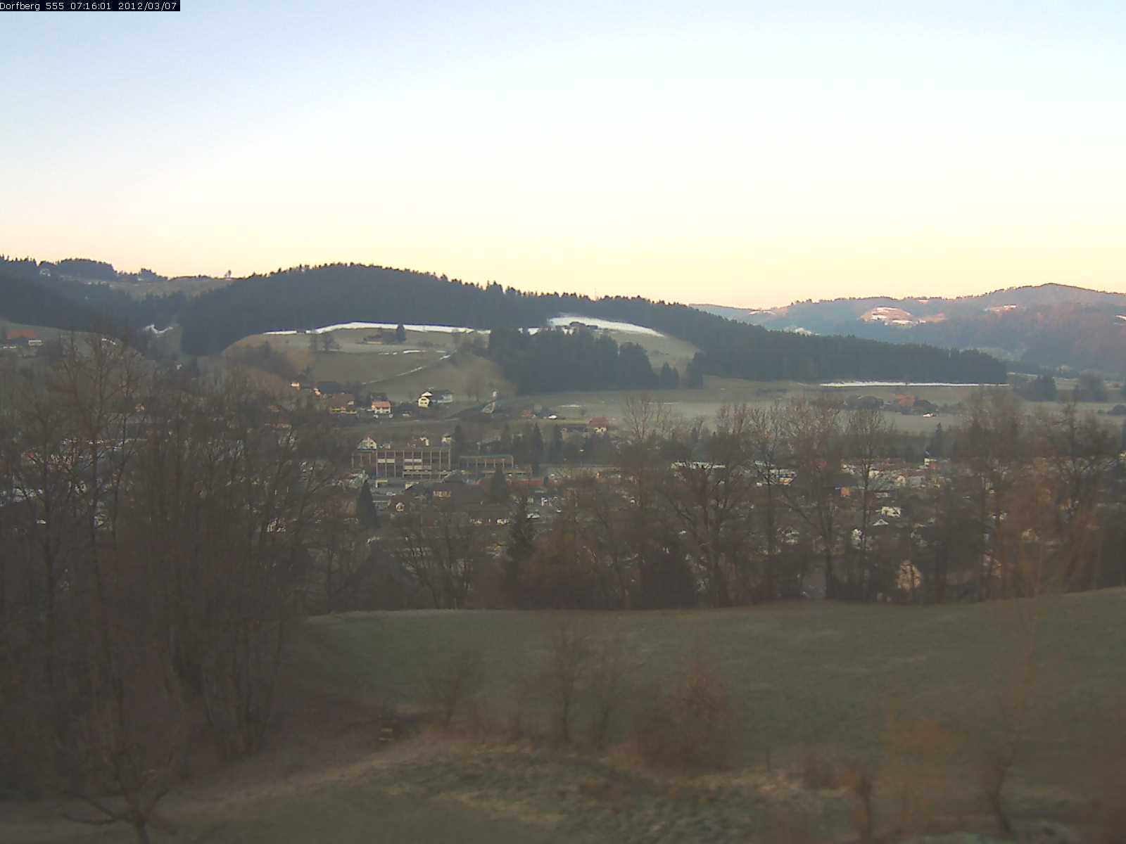 Webcam-Bild: Aussicht vom Dorfberg in Langnau 20120307-071600