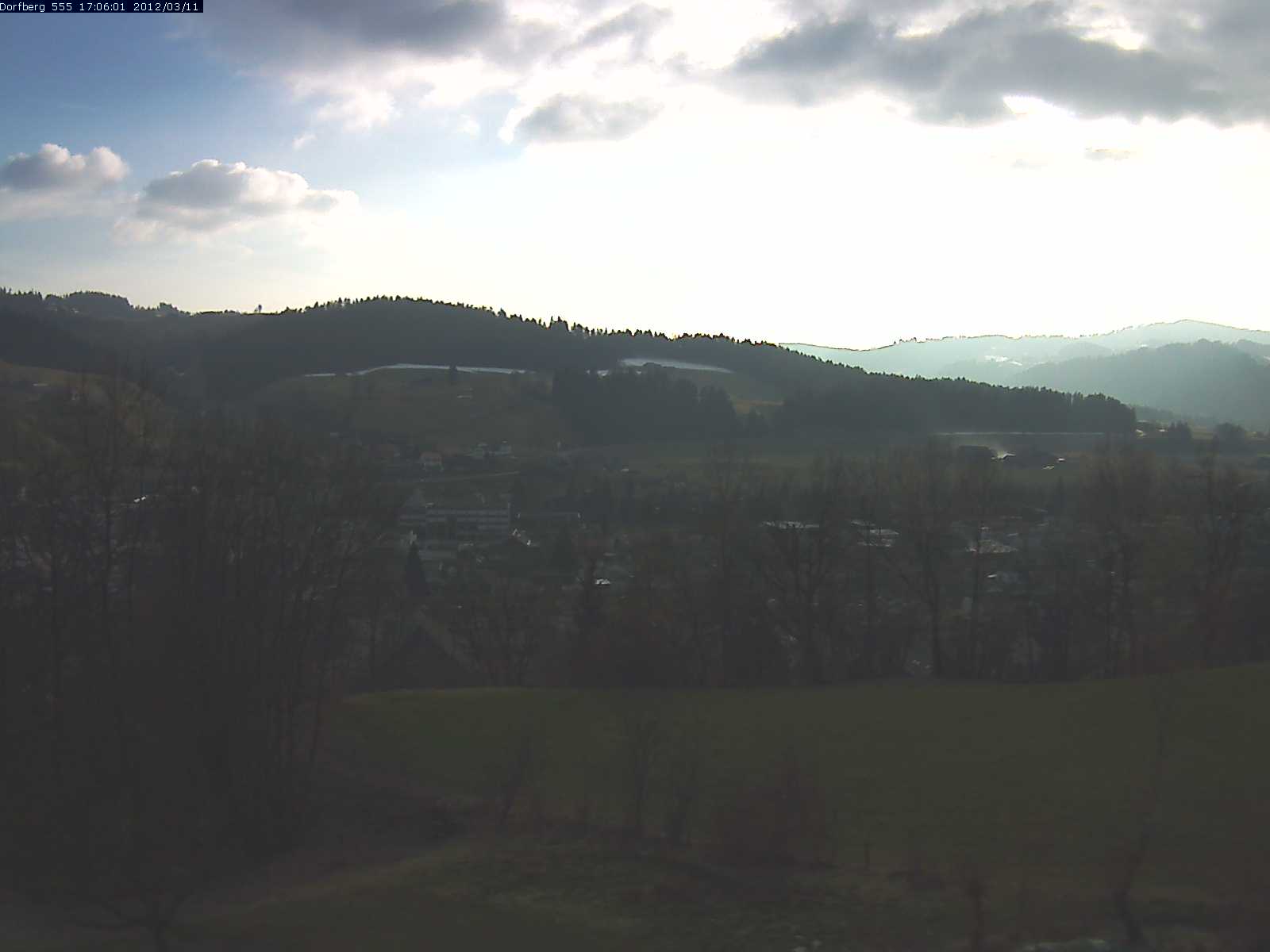 Webcam-Bild: Aussicht vom Dorfberg in Langnau 20120311-170600
