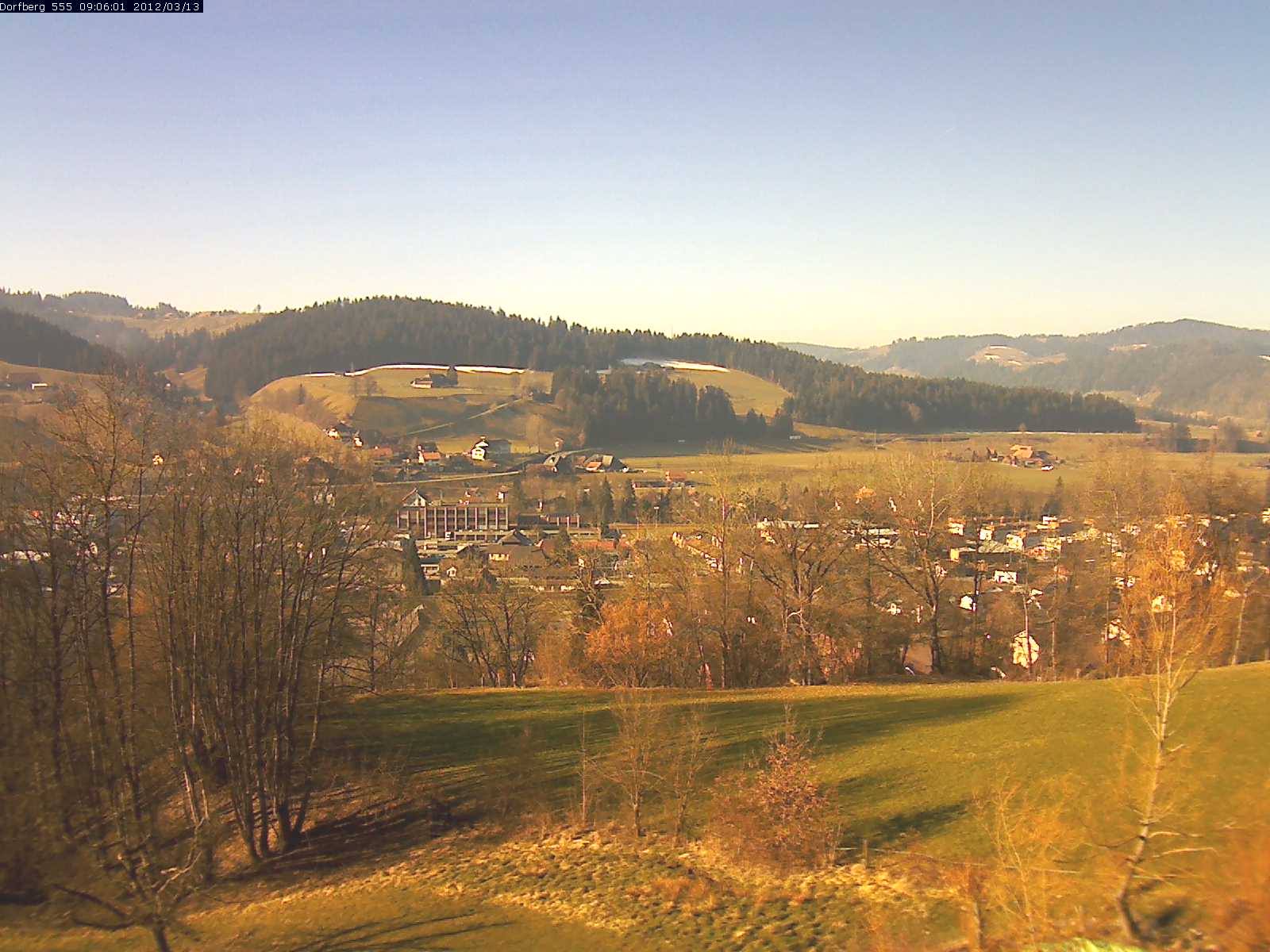 Webcam-Bild: Aussicht vom Dorfberg in Langnau 20120313-090600