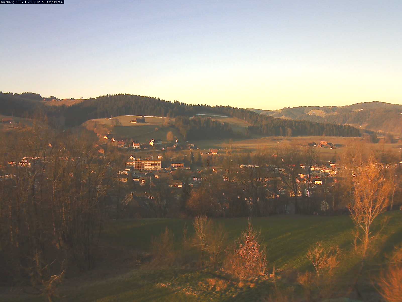 Webcam-Bild: Aussicht vom Dorfberg in Langnau 20120316-071600