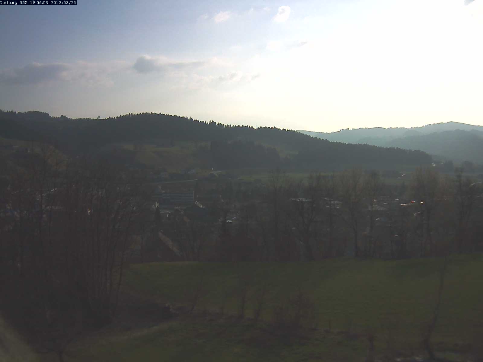 Webcam-Bild: Aussicht vom Dorfberg in Langnau 20120325-180600