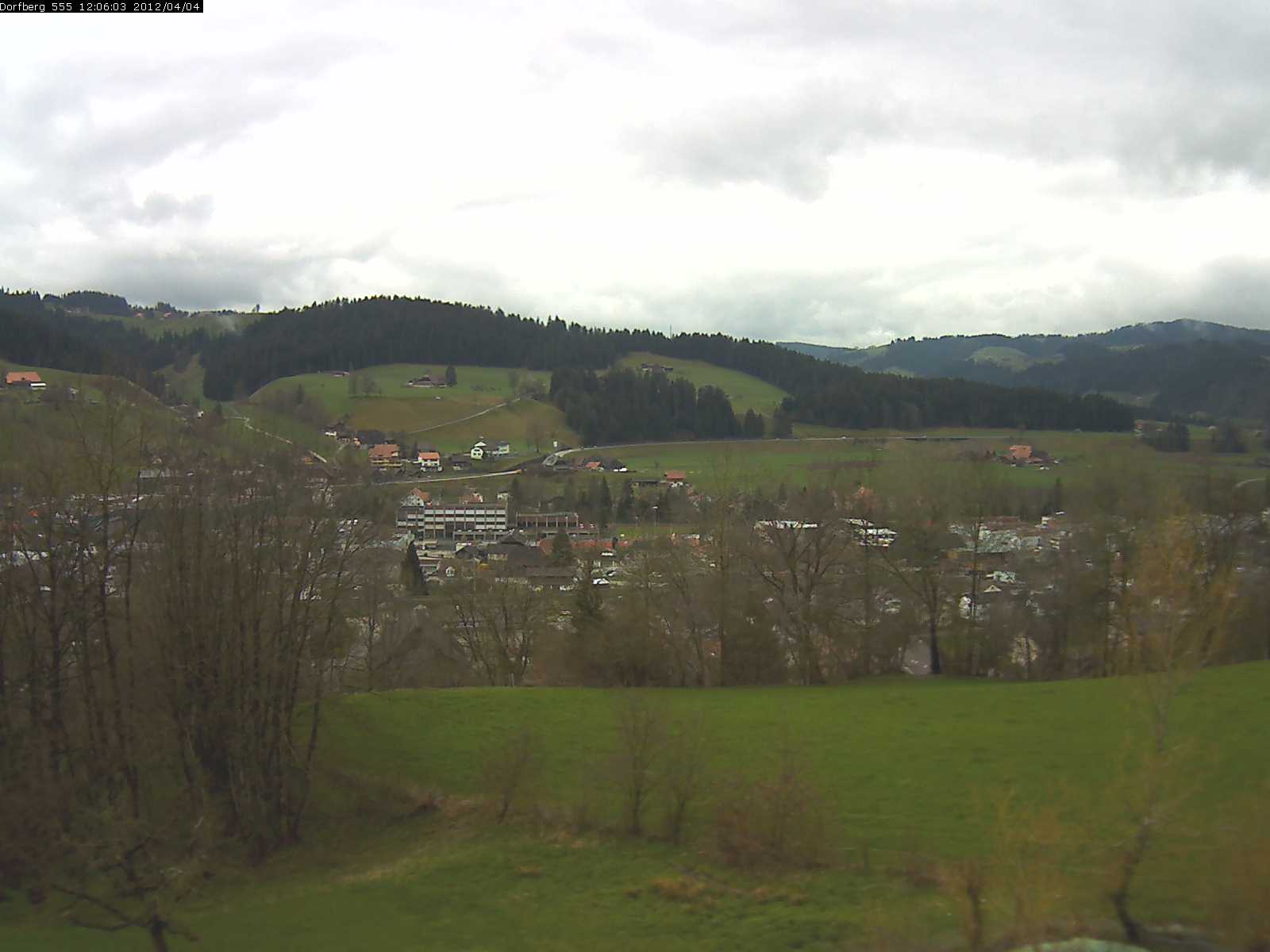 Webcam-Bild: Aussicht vom Dorfberg in Langnau 20120404-120600