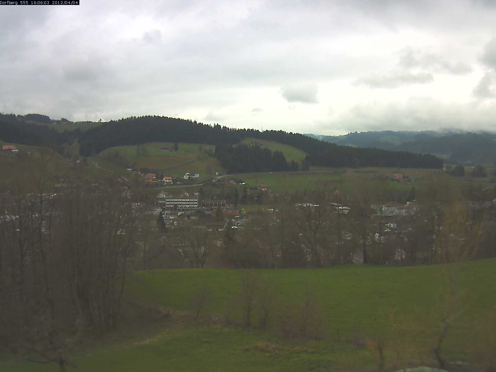 Webcam-Bild: Aussicht vom Dorfberg in Langnau 20120404-160600