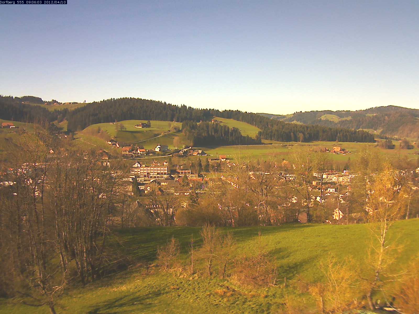 Webcam-Bild: Aussicht vom Dorfberg in Langnau 20120410-090600