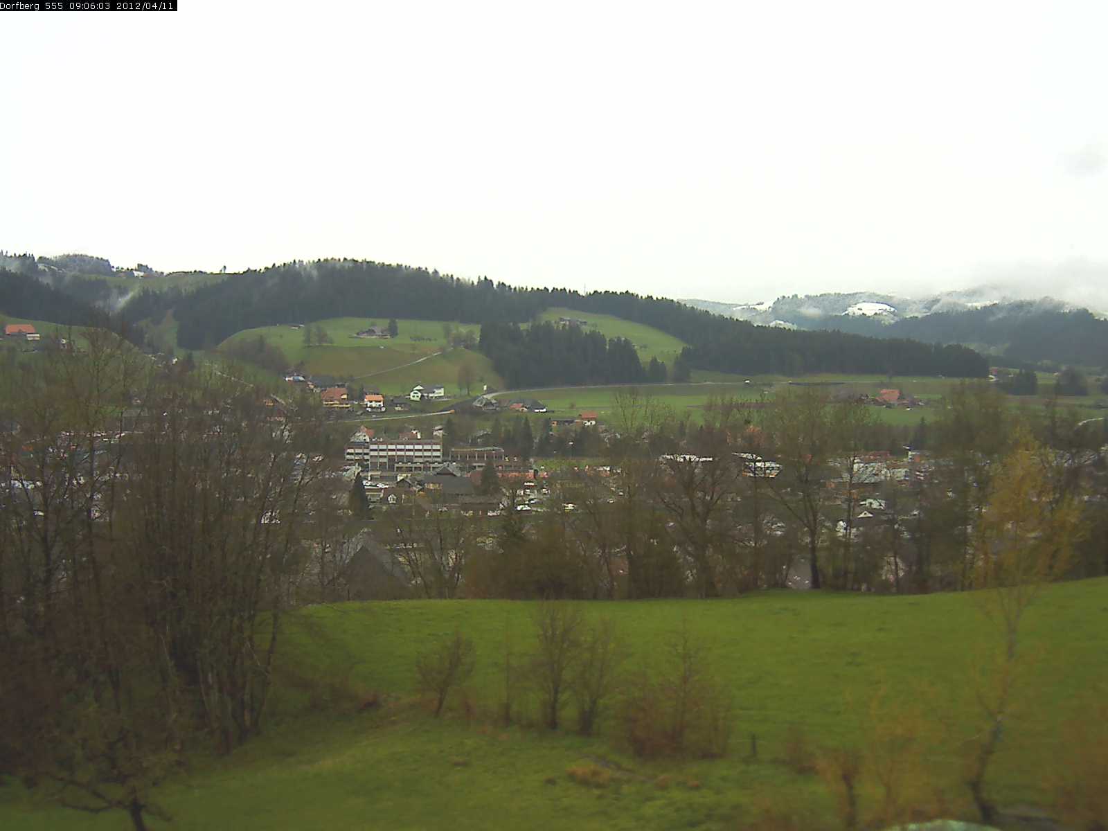 Webcam-Bild: Aussicht vom Dorfberg in Langnau 20120411-090600