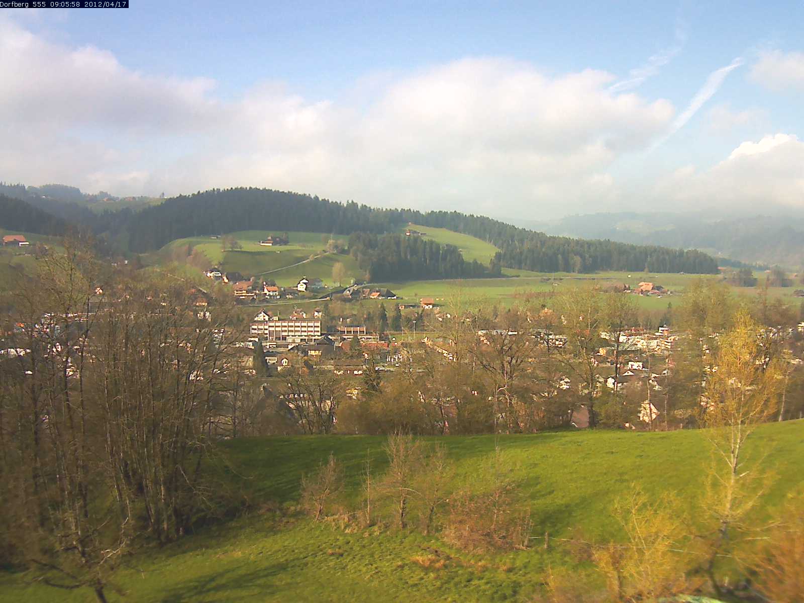 Webcam-Bild: Aussicht vom Dorfberg in Langnau 20120417-090600