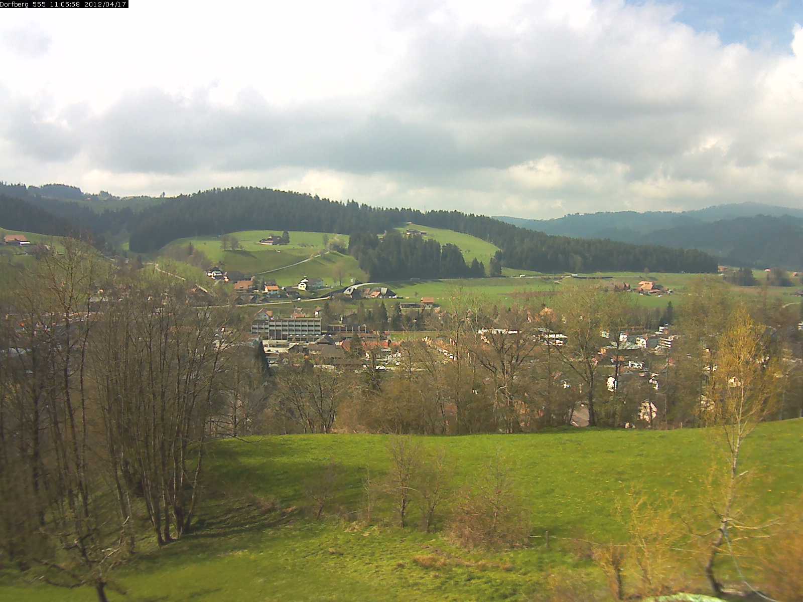 Webcam-Bild: Aussicht vom Dorfberg in Langnau 20120417-110600