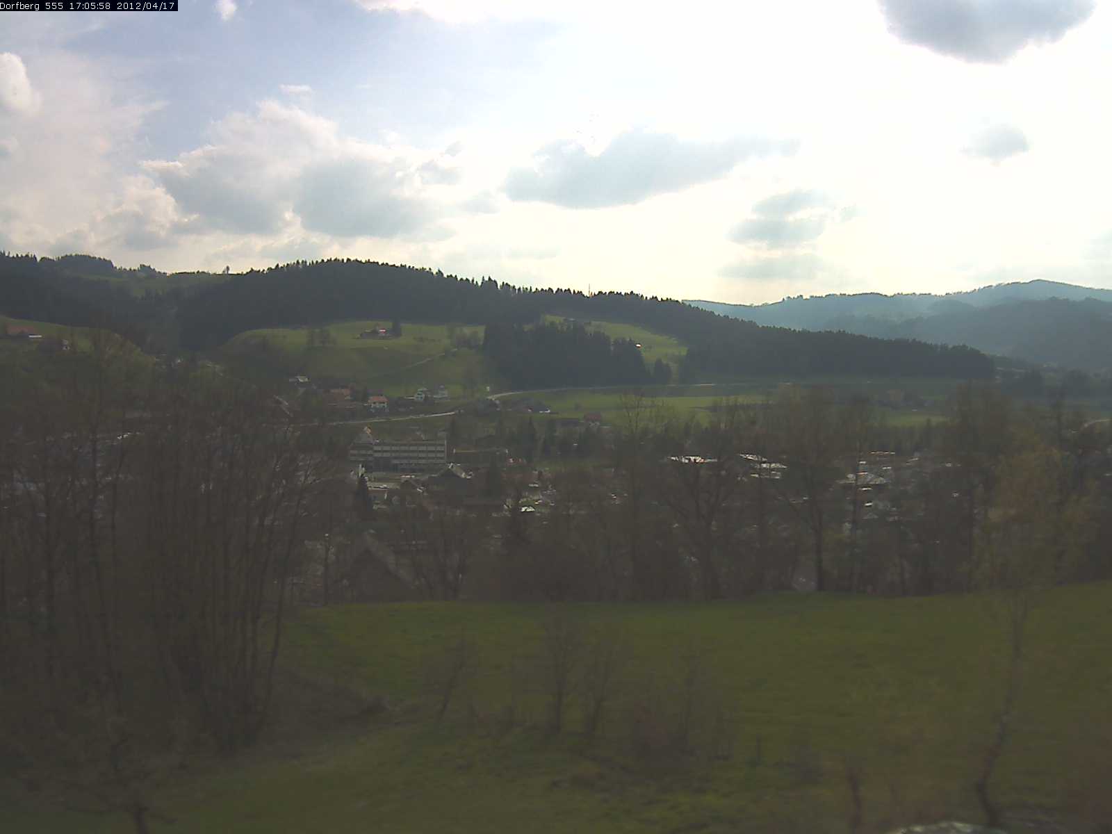 Webcam-Bild: Aussicht vom Dorfberg in Langnau 20120417-170600