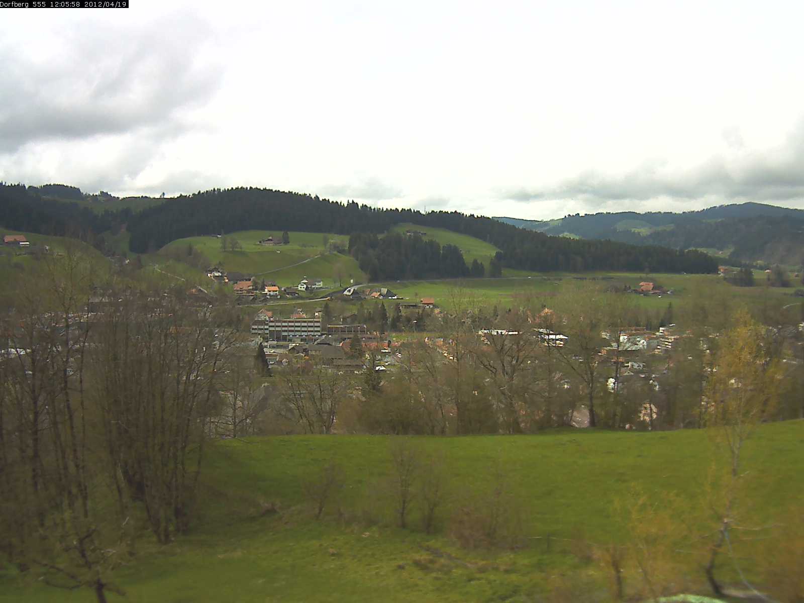 Webcam-Bild: Aussicht vom Dorfberg in Langnau 20120419-120600
