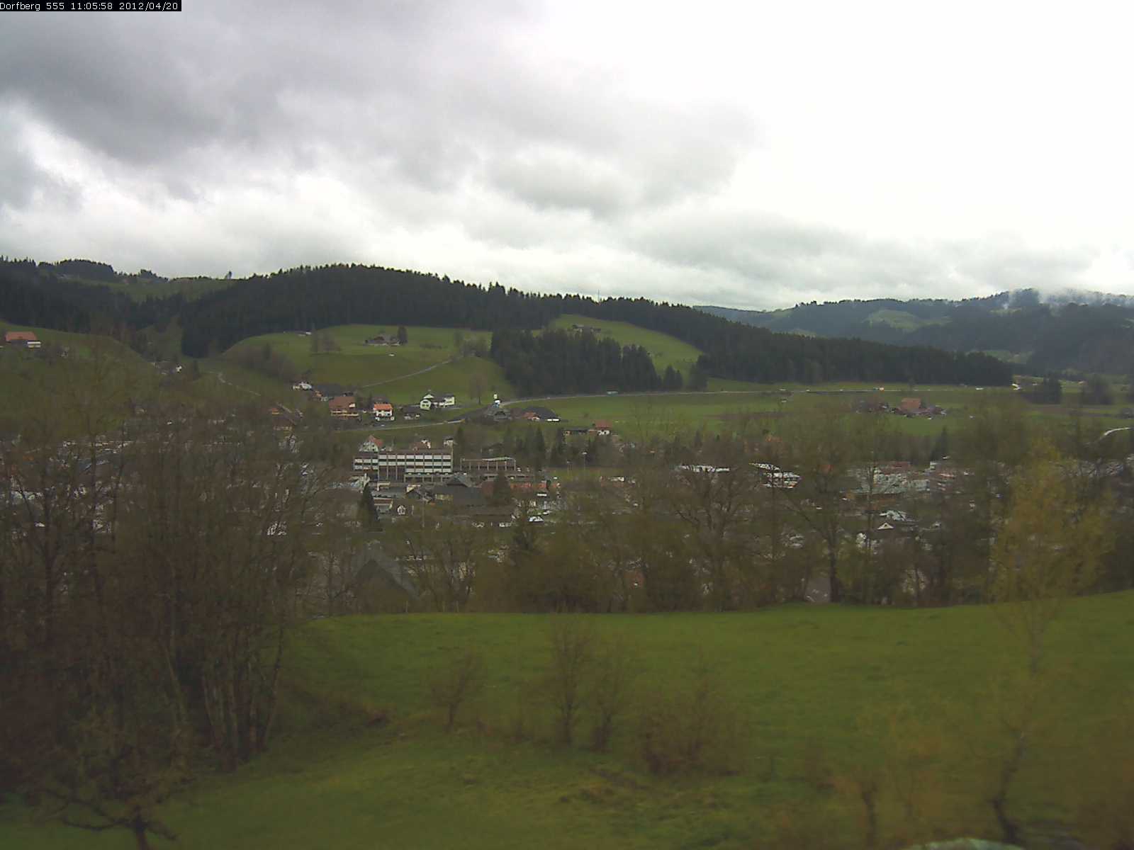 Webcam-Bild: Aussicht vom Dorfberg in Langnau 20120420-110600