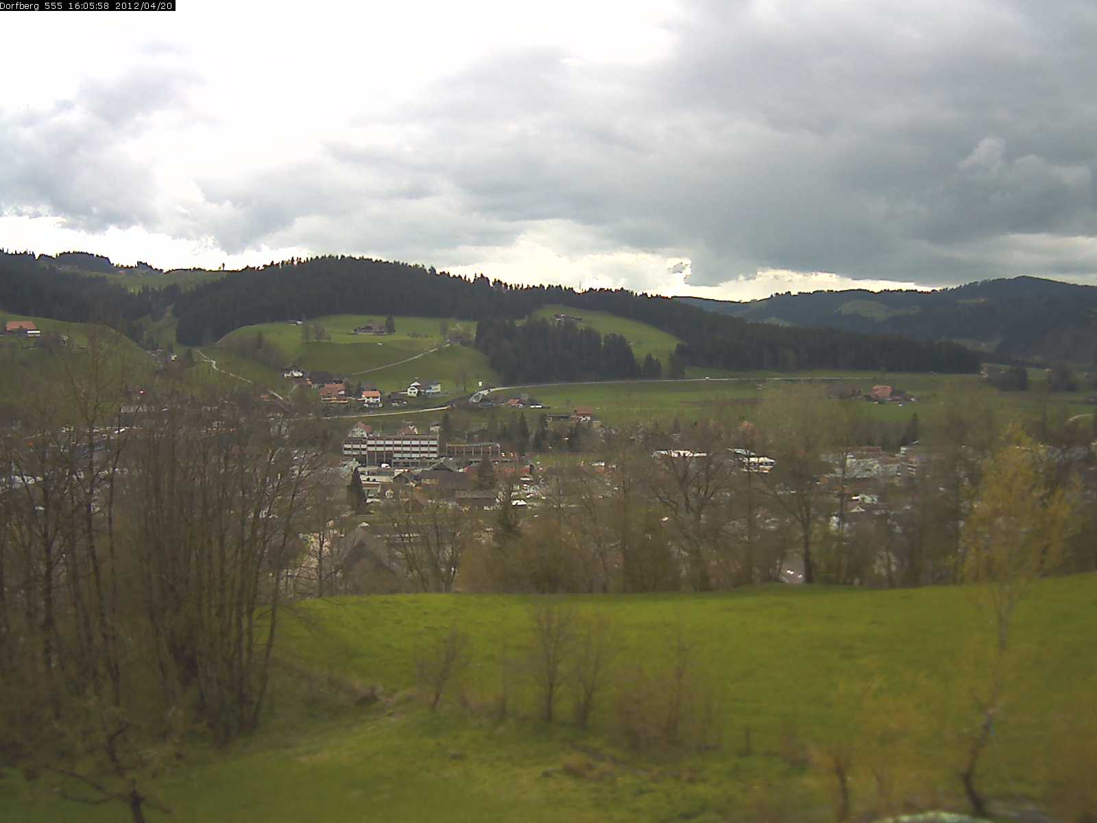 Webcam-Bild: Aussicht vom Dorfberg in Langnau 20120420-160600