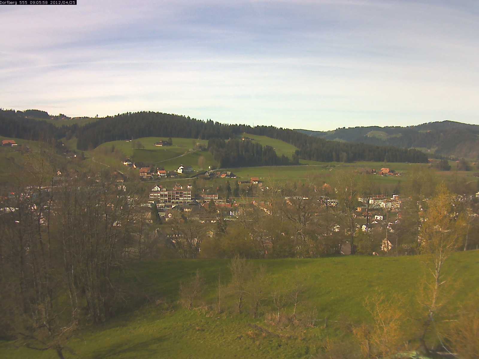 Webcam-Bild: Aussicht vom Dorfberg in Langnau 20120425-090600