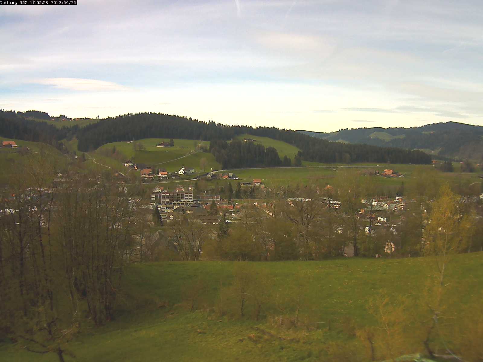 Webcam-Bild: Aussicht vom Dorfberg in Langnau 20120425-100600