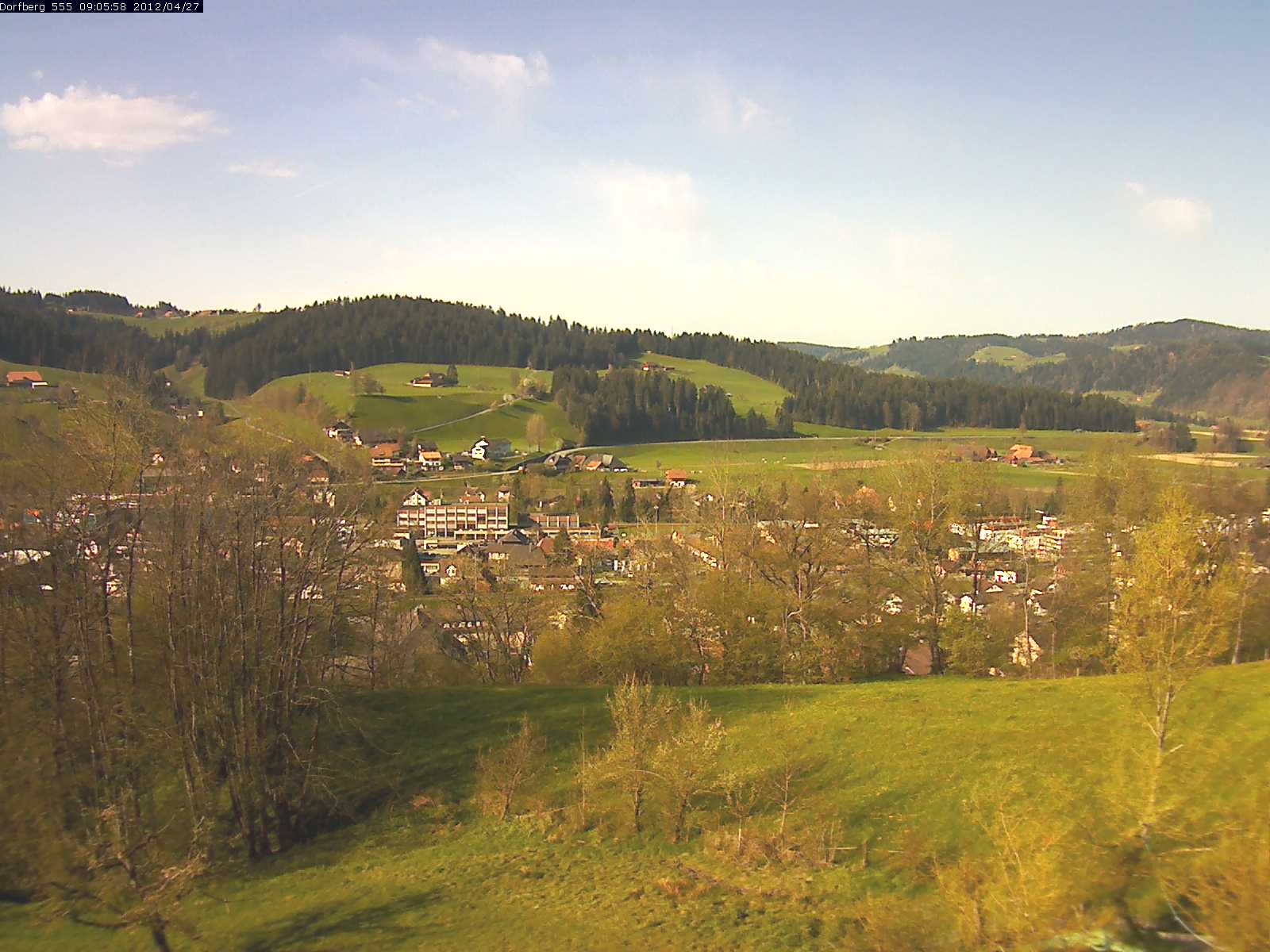 Webcam-Bild: Aussicht vom Dorfberg in Langnau 20120427-090600