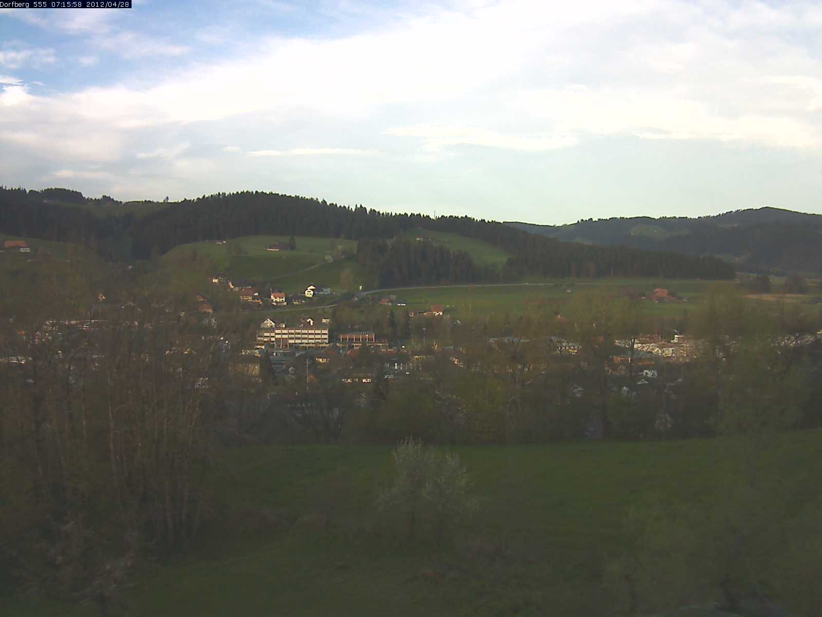 Webcam-Bild: Aussicht vom Dorfberg in Langnau 20120428-071600