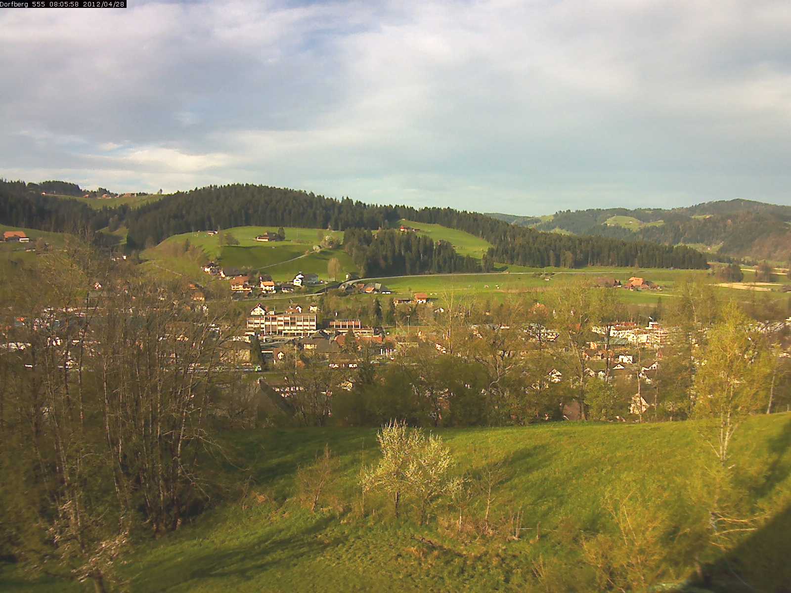 Webcam-Bild: Aussicht vom Dorfberg in Langnau 20120428-080600