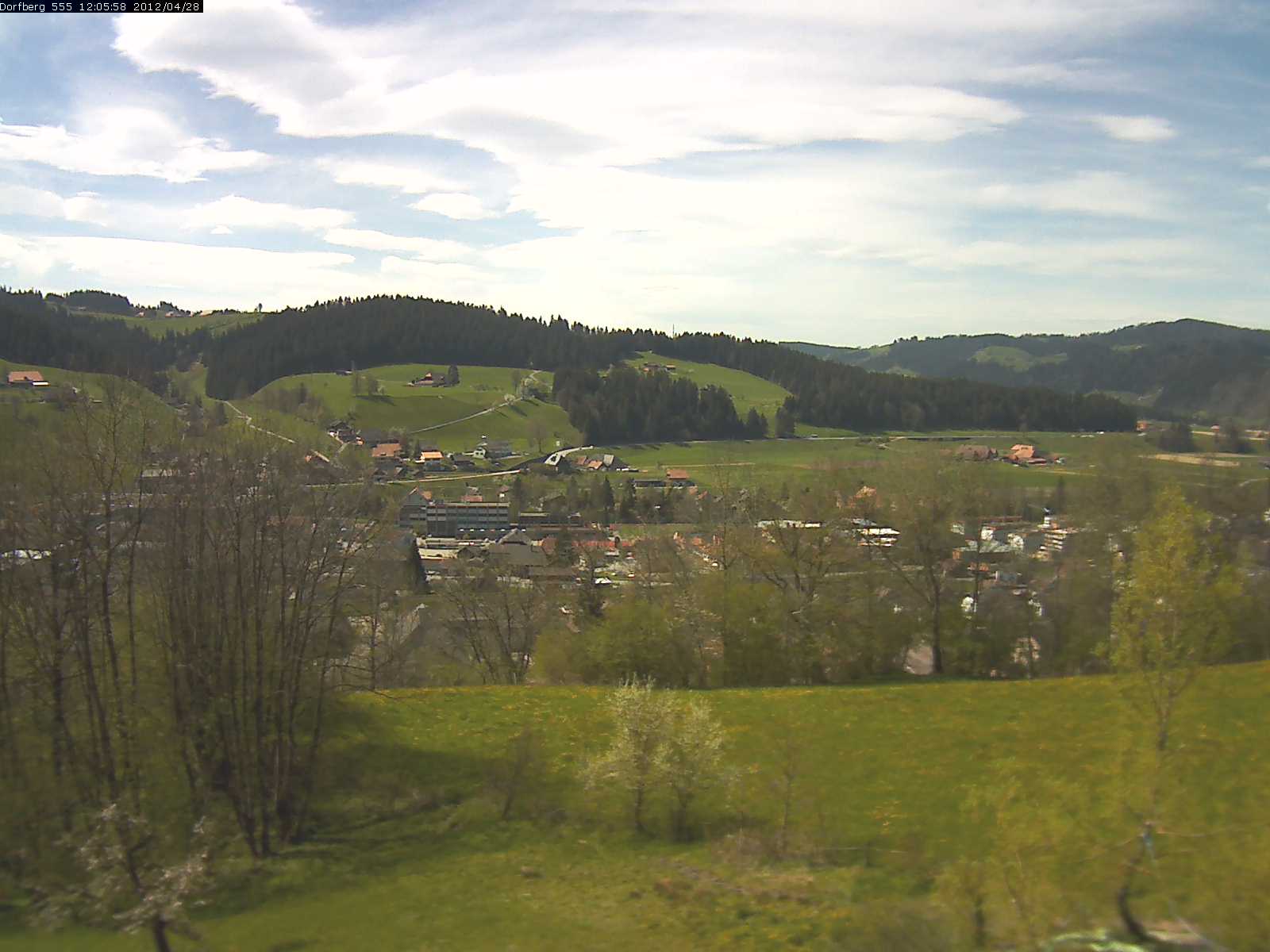 Webcam-Bild: Aussicht vom Dorfberg in Langnau 20120428-120600