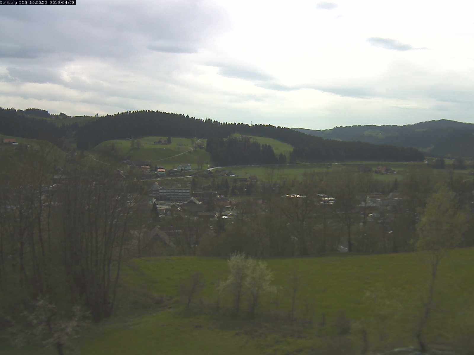 Webcam-Bild: Aussicht vom Dorfberg in Langnau 20120428-160600