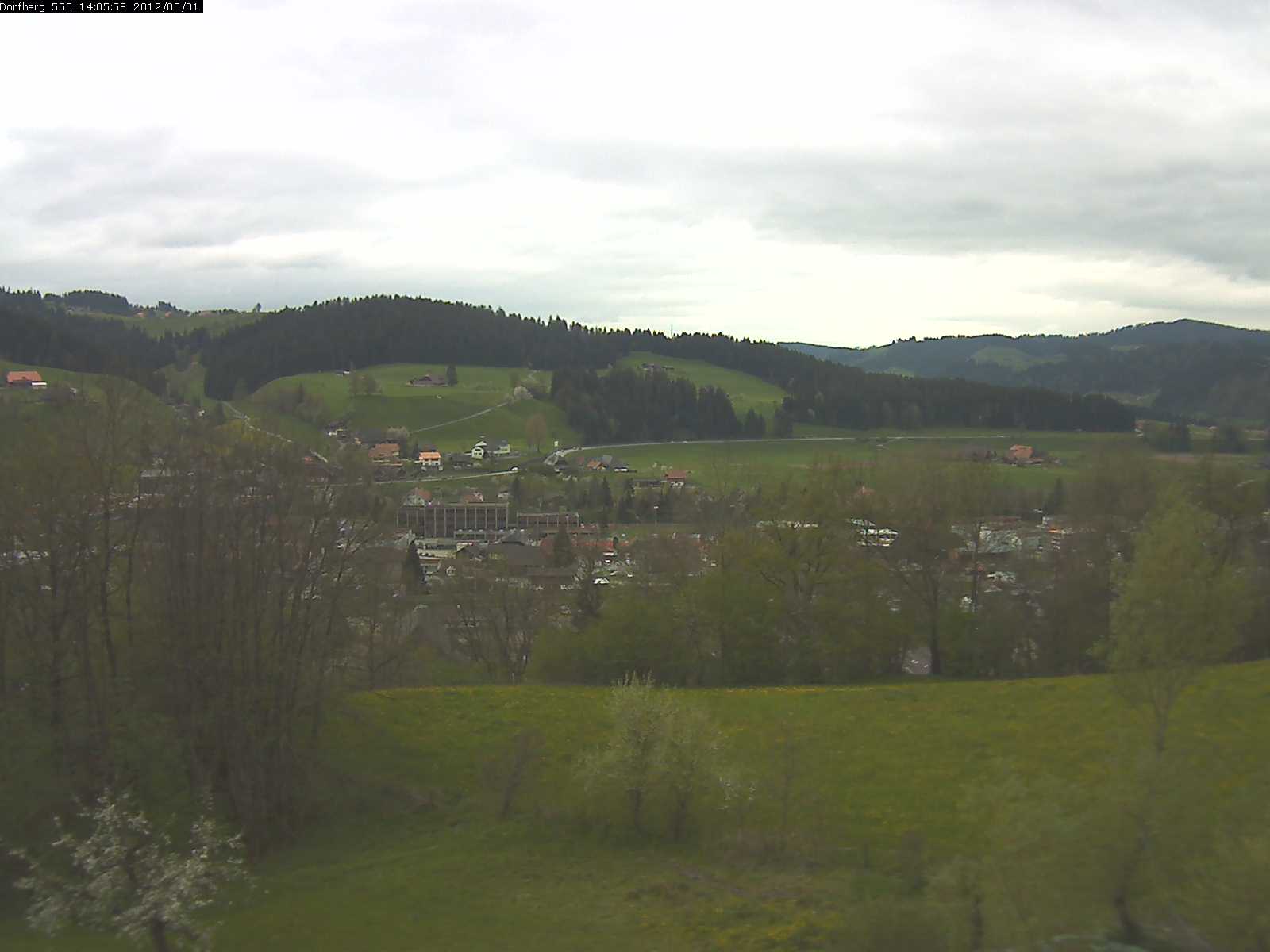 Webcam-Bild: Aussicht vom Dorfberg in Langnau 20120501-140600