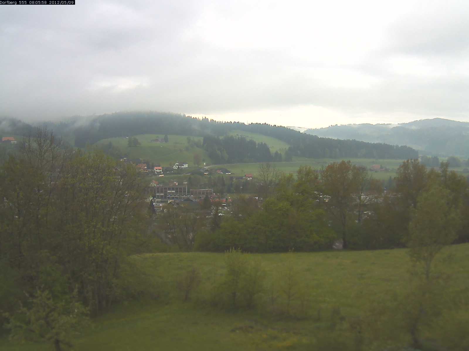Webcam-Bild: Aussicht vom Dorfberg in Langnau 20120509-080600