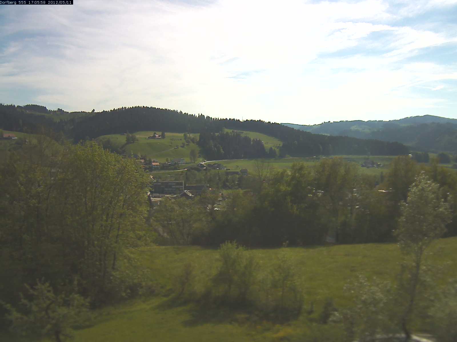 Webcam-Bild: Aussicht vom Dorfberg in Langnau 20120511-170600