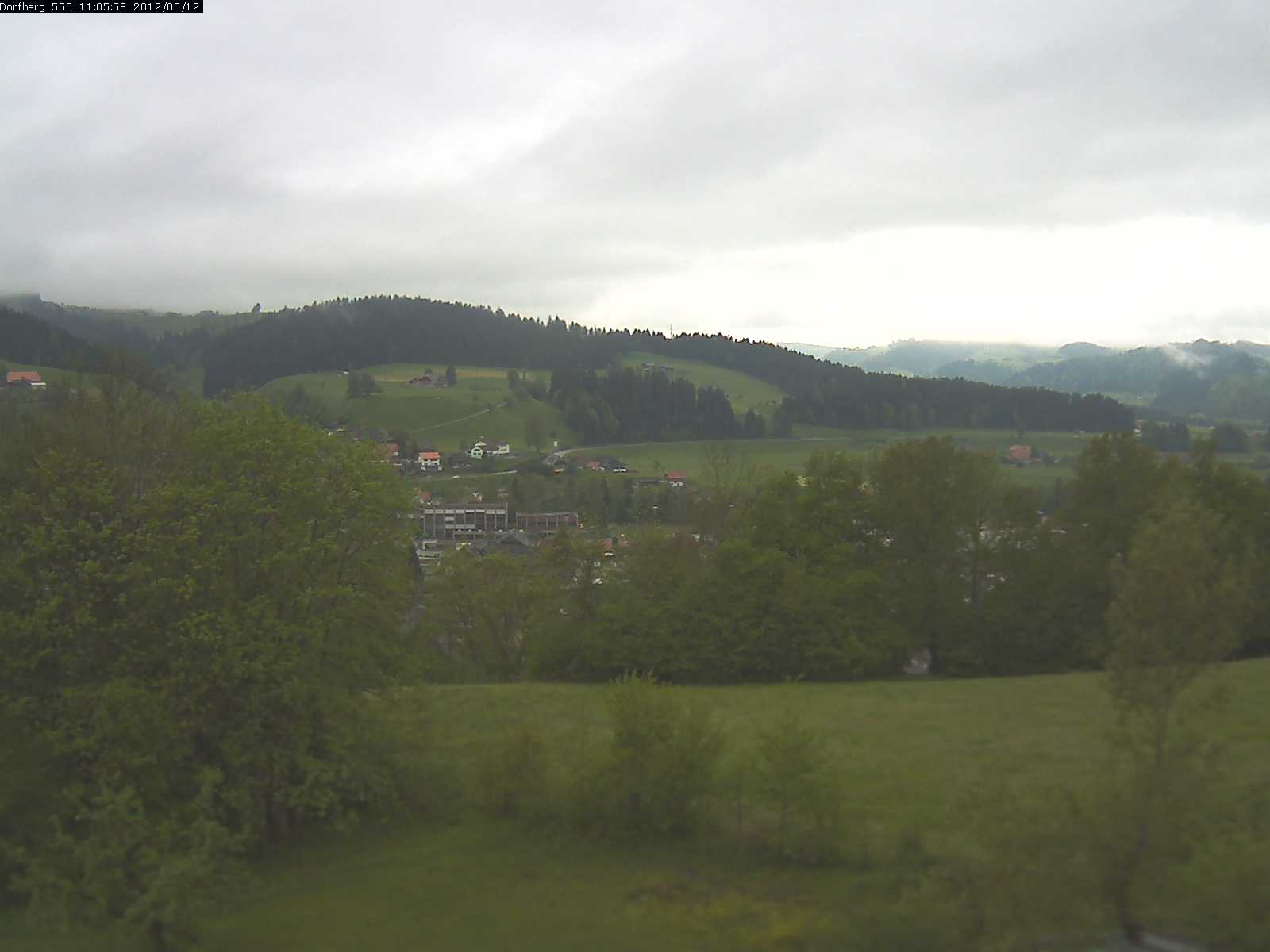 Webcam-Bild: Aussicht vom Dorfberg in Langnau 20120512-110600