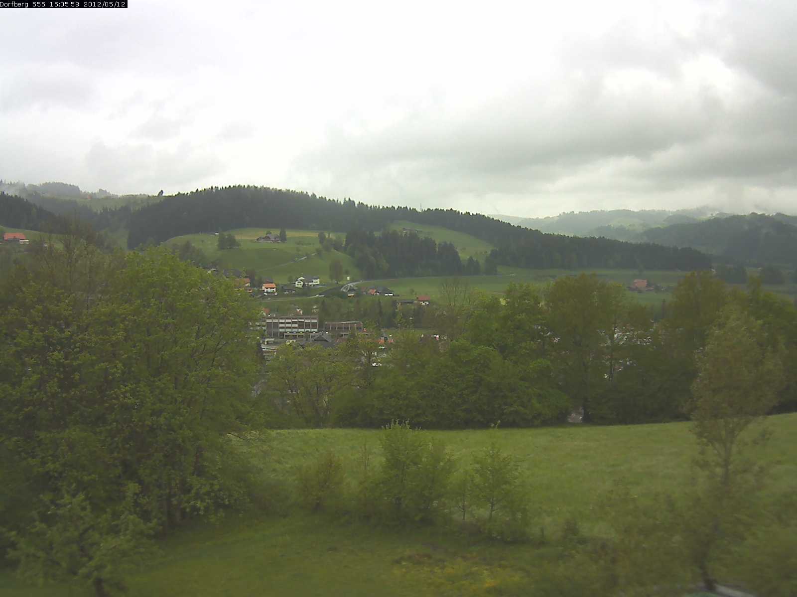 Webcam-Bild: Aussicht vom Dorfberg in Langnau 20120512-150600