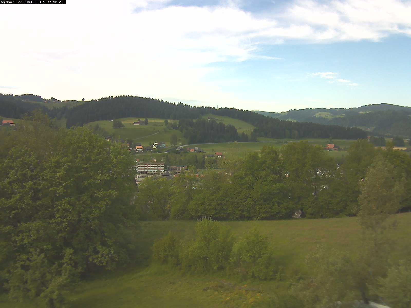 Webcam-Bild: Aussicht vom Dorfberg in Langnau 20120520-090600