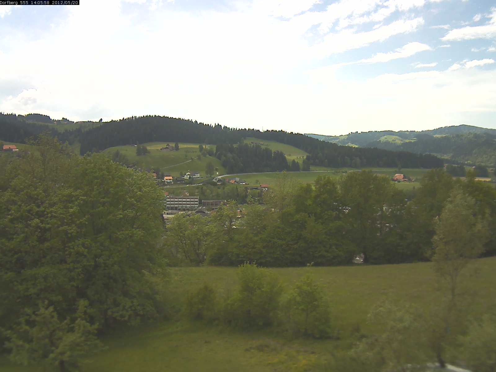 Webcam-Bild: Aussicht vom Dorfberg in Langnau 20120520-140600