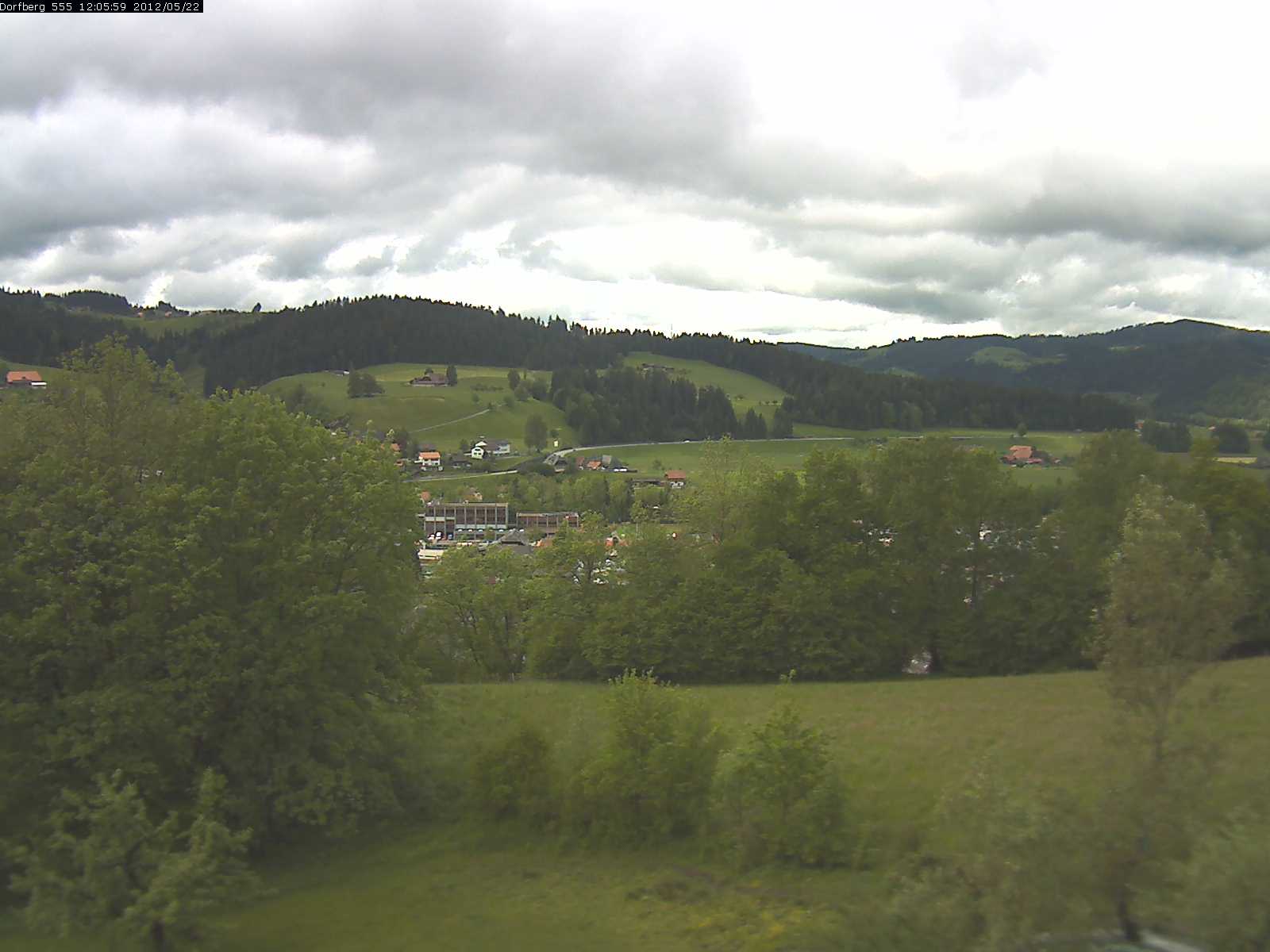 Webcam-Bild: Aussicht vom Dorfberg in Langnau 20120522-120600