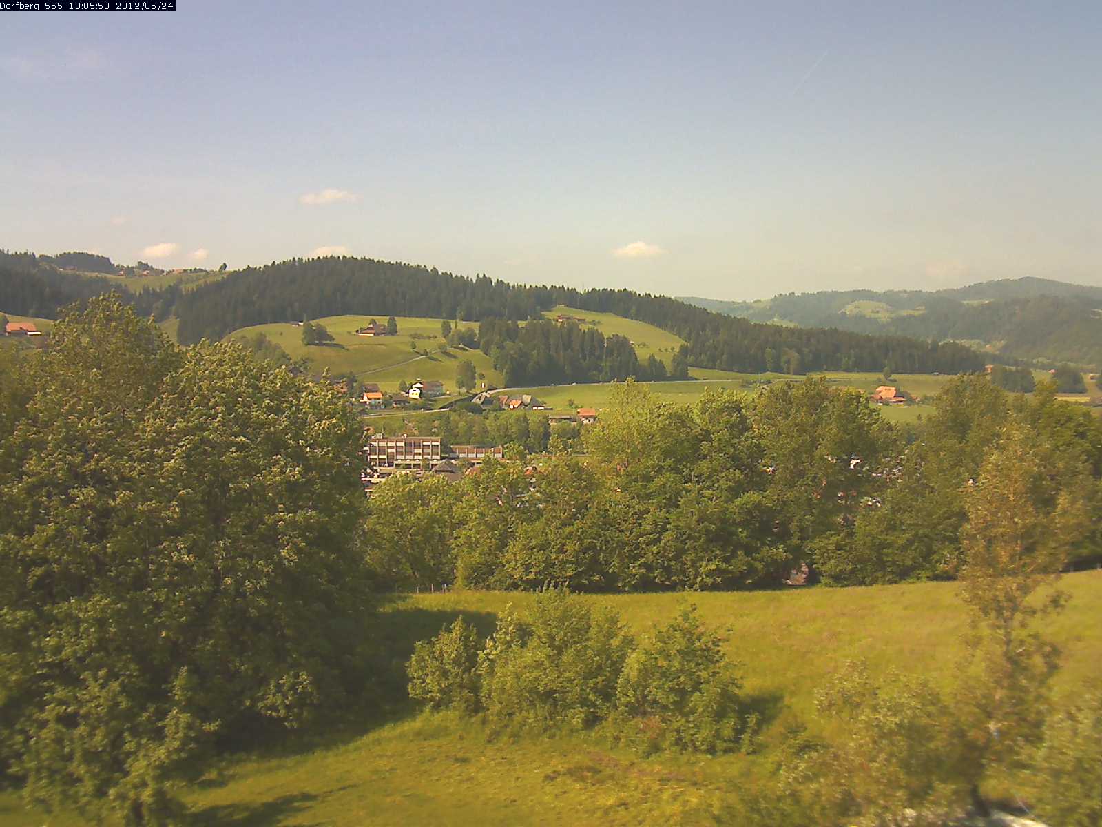 Webcam-Bild: Aussicht vom Dorfberg in Langnau 20120524-100600