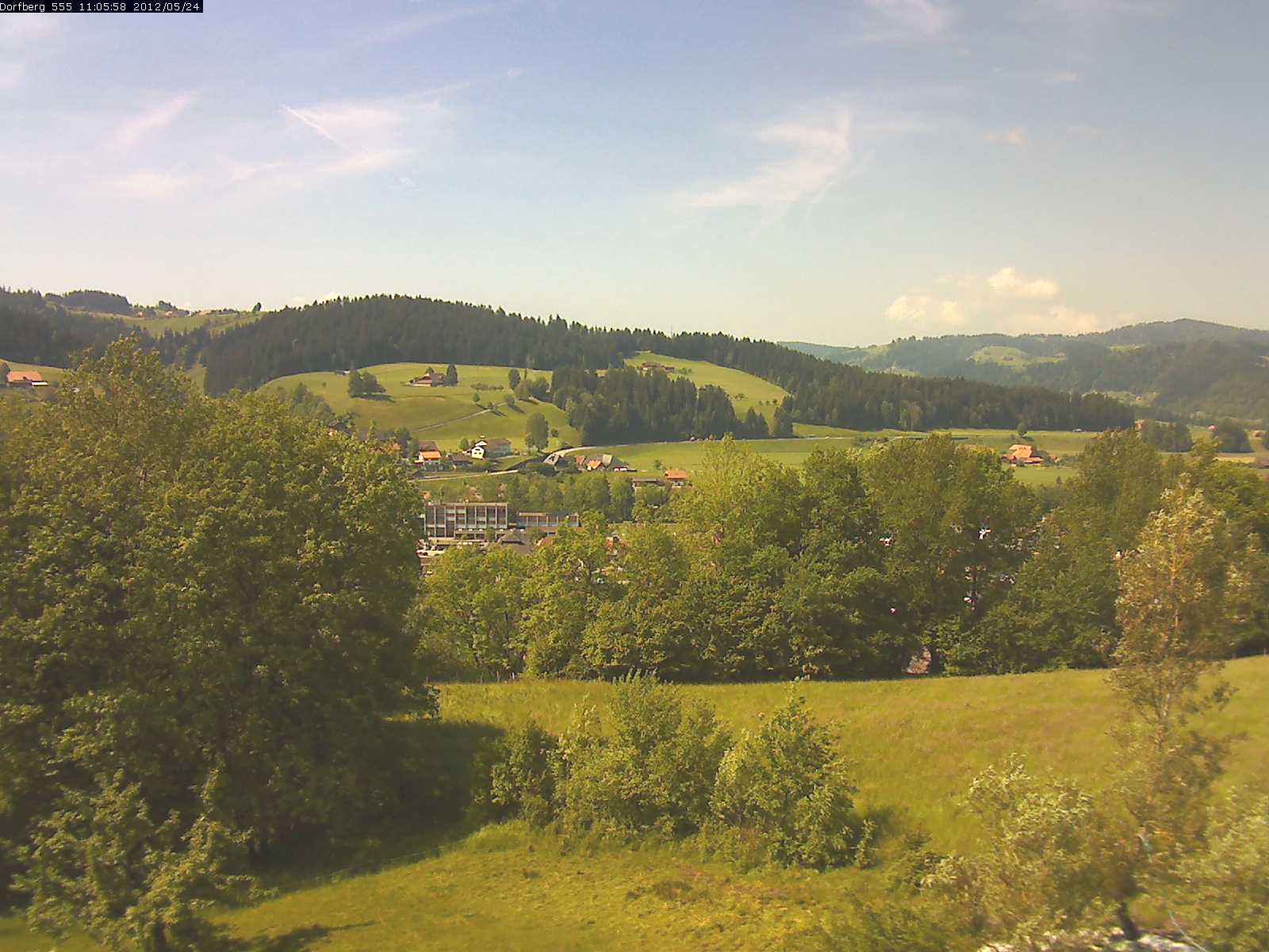 Webcam-Bild: Aussicht vom Dorfberg in Langnau 20120524-110600
