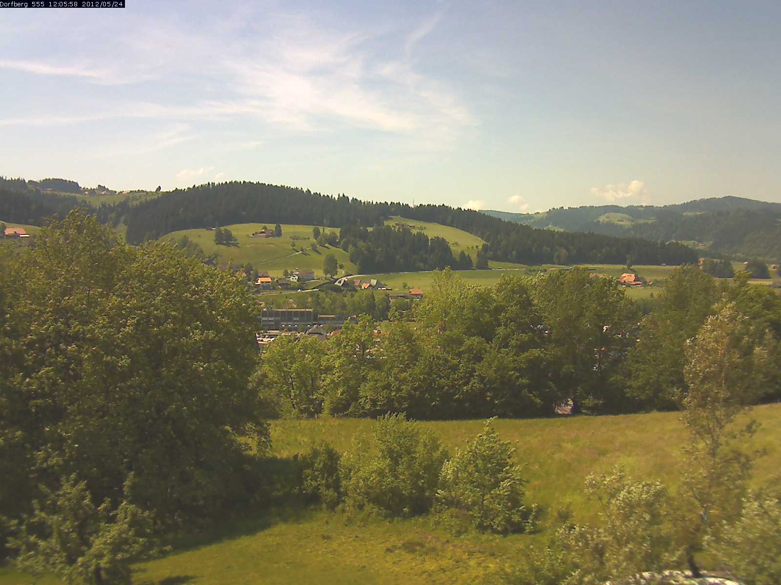 Webcam-Bild: Aussicht vom Dorfberg in Langnau 20120524-120600