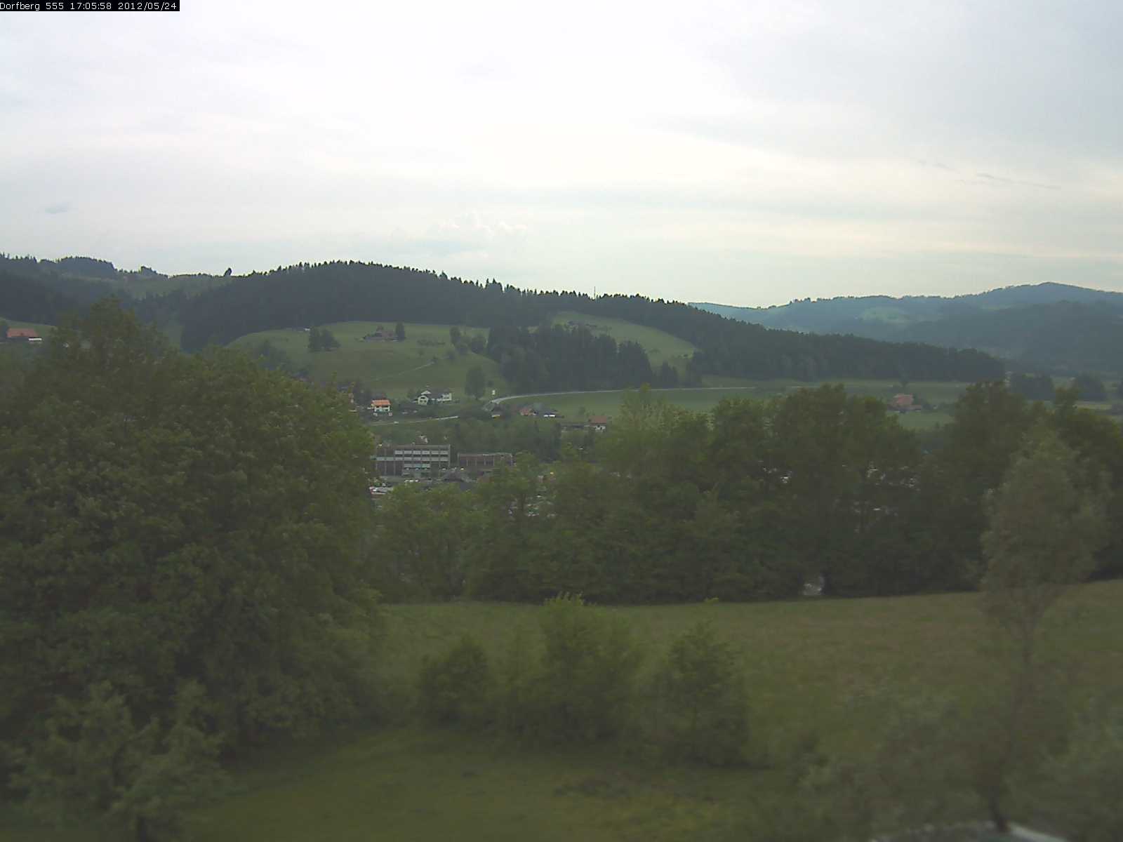 Webcam-Bild: Aussicht vom Dorfberg in Langnau 20120524-170600