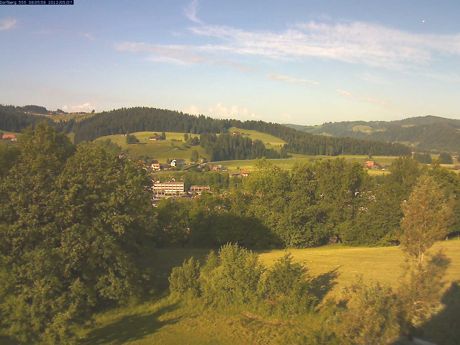 Webcam-Bild: Aussicht vom Dorfberg in Langnau 20120527-080600