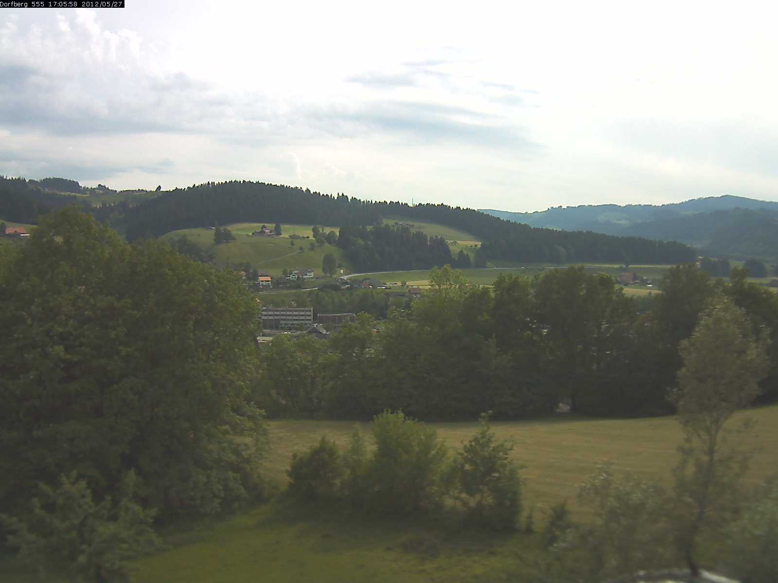 Webcam-Bild: Aussicht vom Dorfberg in Langnau 20120527-170600