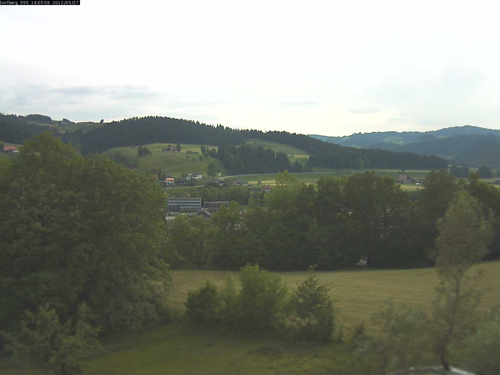Webcam-Bild: Aussicht vom Dorfberg in Langnau 20120527-180600
