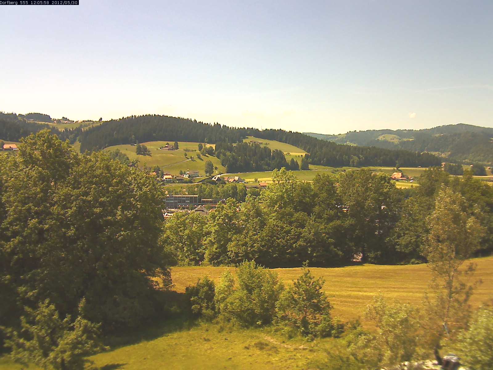 Webcam-Bild: Aussicht vom Dorfberg in Langnau 20120530-120600