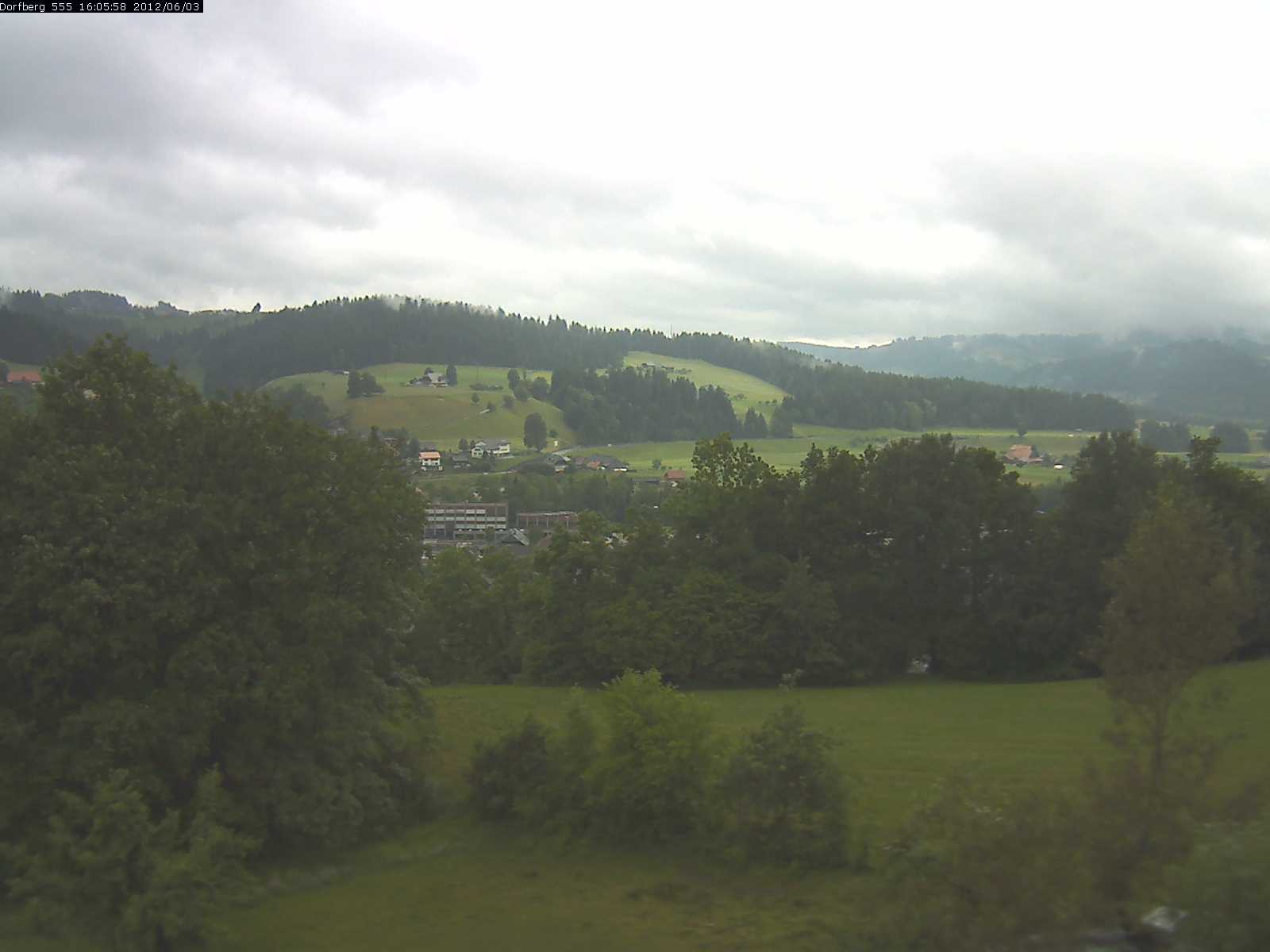 Webcam-Bild: Aussicht vom Dorfberg in Langnau 20120603-160600