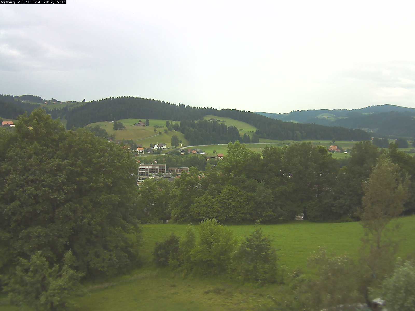 Webcam-Bild: Aussicht vom Dorfberg in Langnau 20120607-100600