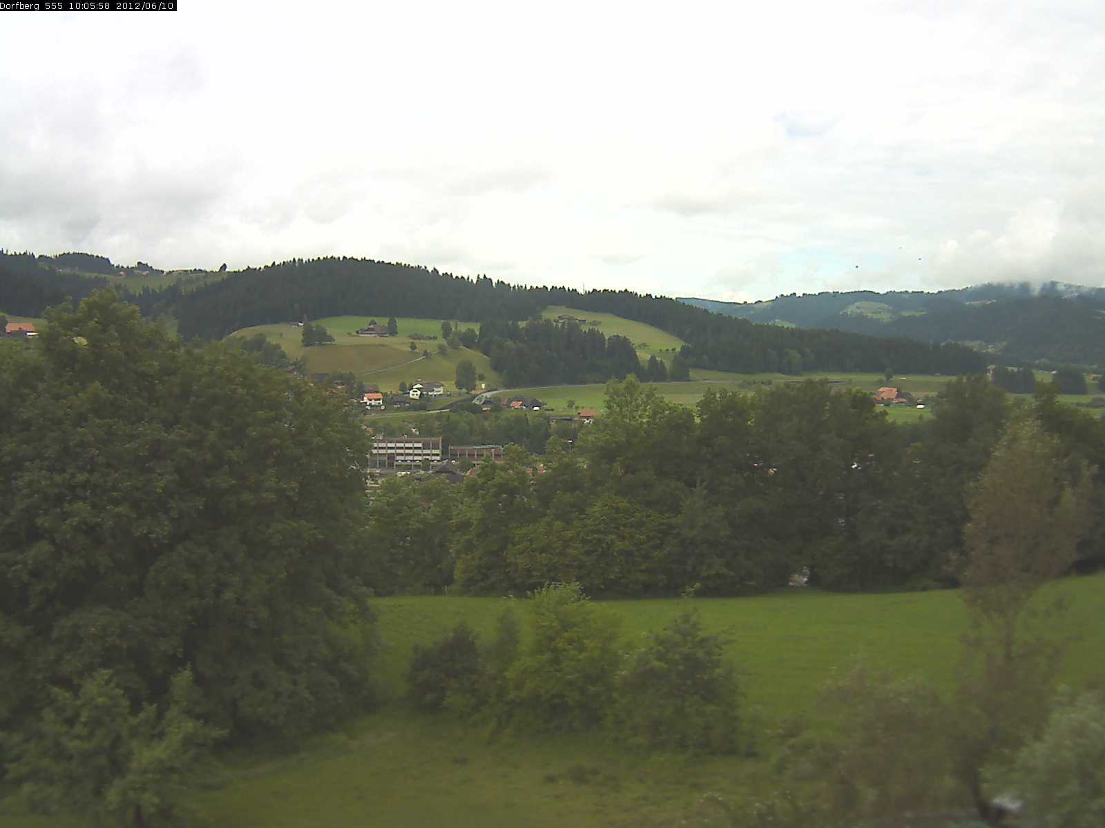 Webcam-Bild: Aussicht vom Dorfberg in Langnau 20120610-100600