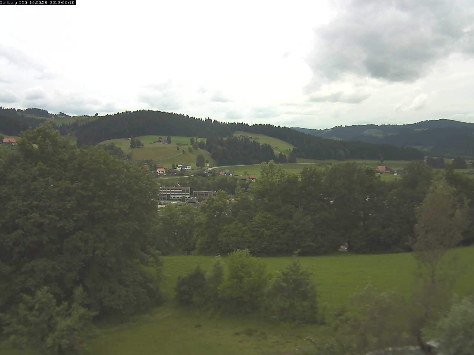 Webcam-Bild: Aussicht vom Dorfberg in Langnau 20120610-160600